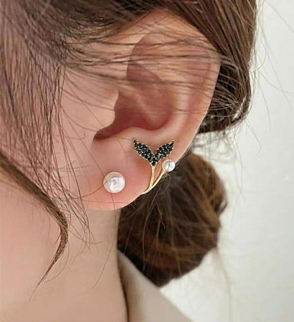 AUJ-939 Korean Fish Tail Earrings – BLACK